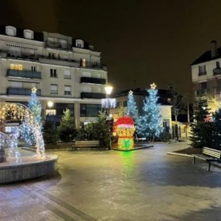Studio A 2 Pas De La Gare Sartrouville Eksteriør billede