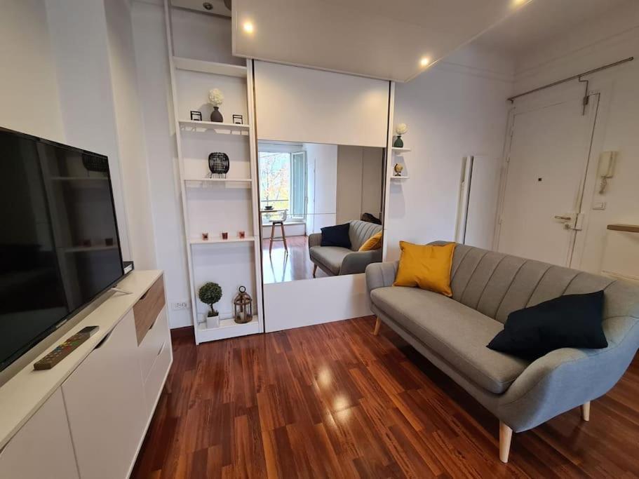 Studio A 2 Pas De La Gare Sartrouville Eksteriør billede