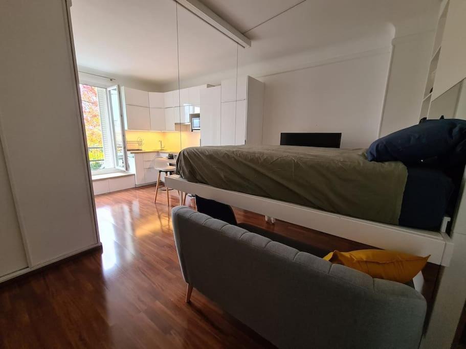 Studio A 2 Pas De La Gare Sartrouville Eksteriør billede