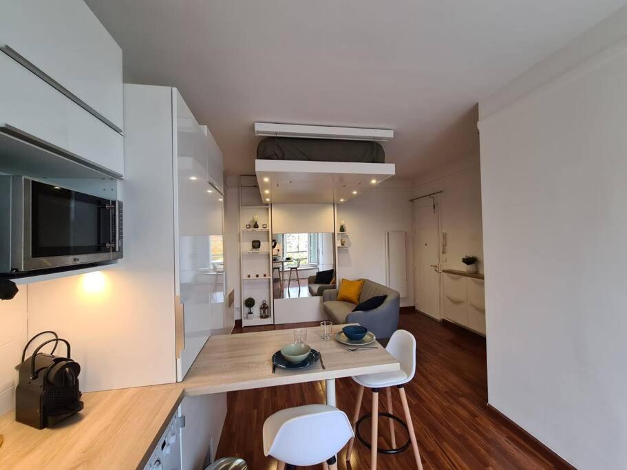 Studio A 2 Pas De La Gare Sartrouville Eksteriør billede