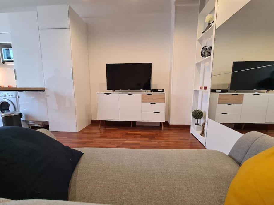 Studio A 2 Pas De La Gare Sartrouville Eksteriør billede