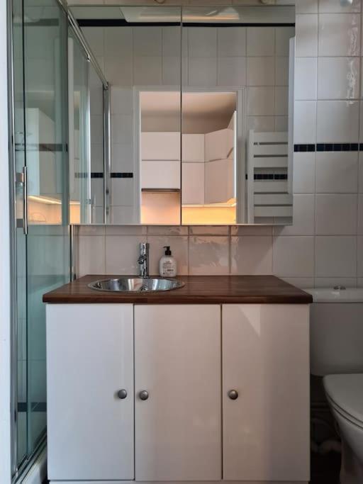 Studio A 2 Pas De La Gare Sartrouville Eksteriør billede